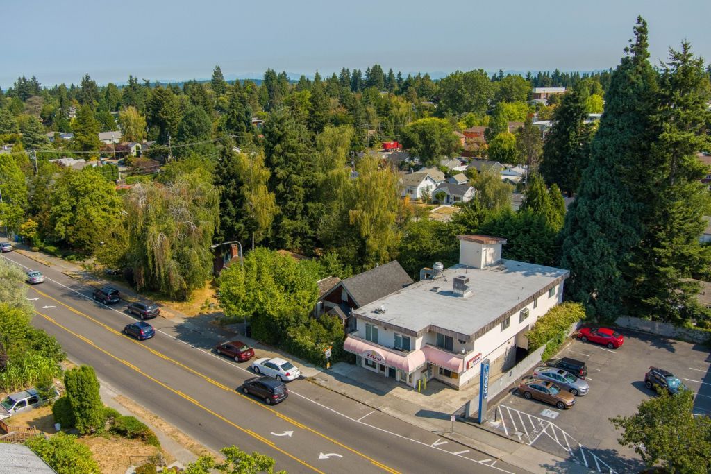 Wedgwood Mixed Use For Sale in Seattle - $1,590,000 | Teletare